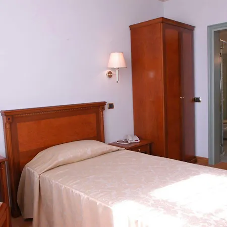 Pilgrim's Hotel 3*