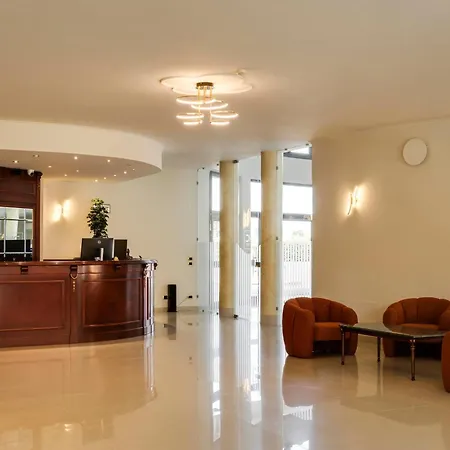 فندق Hc Cremona Pilgrim's 3*