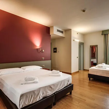 فندق Hc Cremona Pilgrim's 3*