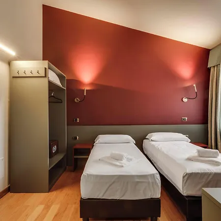 Hc Cremona Pilgrim's Hotel