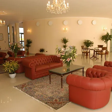 Pilgrim's Hotel 3*