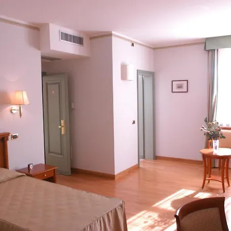 Hc Cremona Pilgrim's Hotel 3*